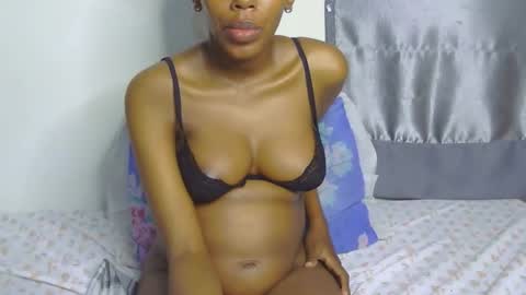 foxypennyy online show from 11-18-25, 02:21