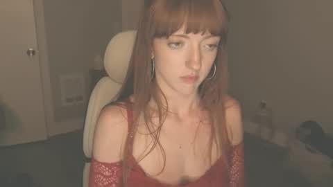 Snapshot of foxyredddd chatting on 04-27-26, 10:02 beautiful blair online show from 04-27-26, 10:02