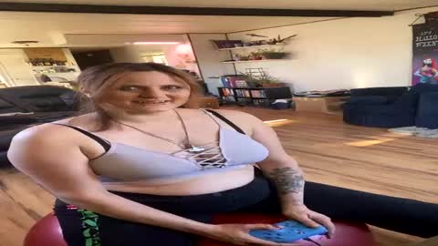 Aleu Fox online show from 04-20-26, 03:48