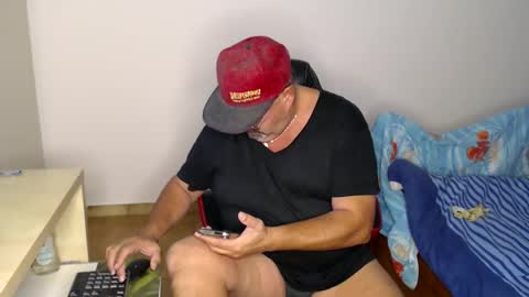 Snapshot of fraboys chatting on 09-27-25, 06:07 Fraboys online show from 09-27-25, 06:07