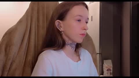 Snapshot of fran_bow chatting on 11-28-25, 06:32 fran_bow online show from 11-28-25, 06:32