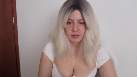 Francesca online show from 06-12-26, 05:56