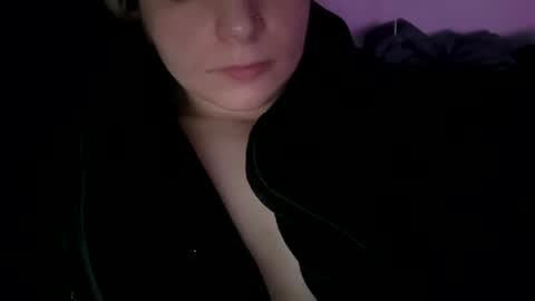 Snapshot of francescafey chatting on 01-06-26, 06:44 francescafey online show from 01-06-26, 06:44