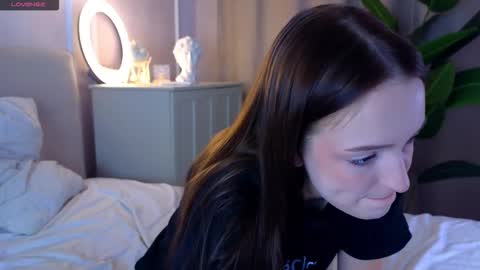 Marybrown eye Katy gray eye online show from 02-26-26, 06:56