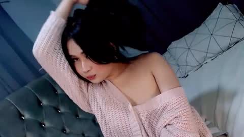 LOVE online show from 05-27-26, 07:33