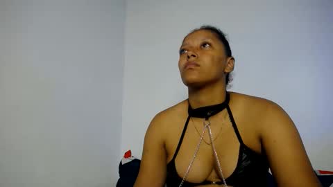 francihot4 online show from 03-25-26, 03:01