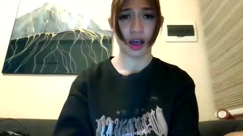 Snapshot of francine_moore chatting on 01-28-25, 01:38 Francine online show from 01-28-25, 01:38