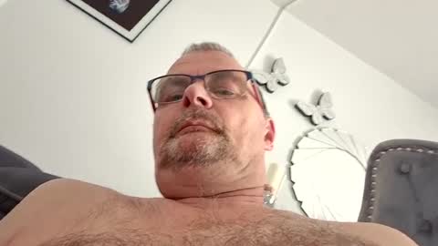 Snapshot of franciscomalin chatting on 06-16-26, 05:48 franciscomalin online show from 06-16-26, 05:48