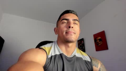 Snapshot of franco_ruiz_ chatting on 05-31-26, 11:28 franco online show from 05-31-26, 11:28