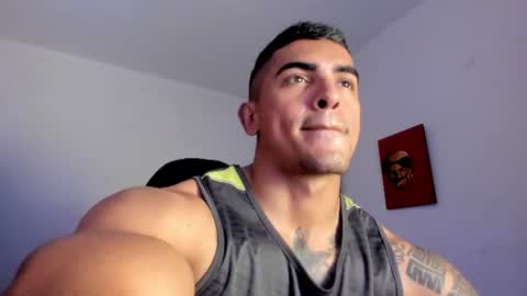 Snapshot of franco_ruiz_ chatting on 06-10-26, 04:06 franco online show from 06-10-26, 04:06