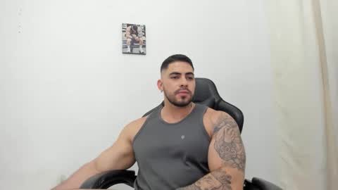 frank_foxx1 online show from 02-03-26, 06:22