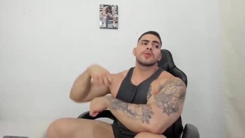 frank_foxx1 online show from 02-11-26, 03:00