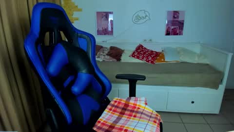 Frank online show from 12-02-25, 04:40