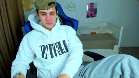 Frank online show from 02-22-26, 07:08