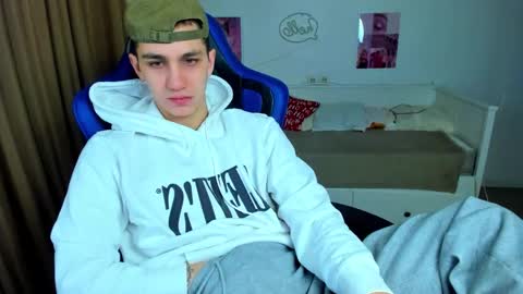 Frank online show from 03-09-26, 05:22