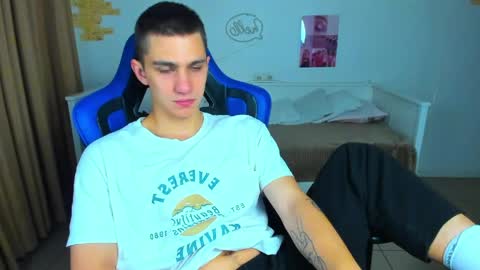 Frank online show from 06-09-26, 04:02