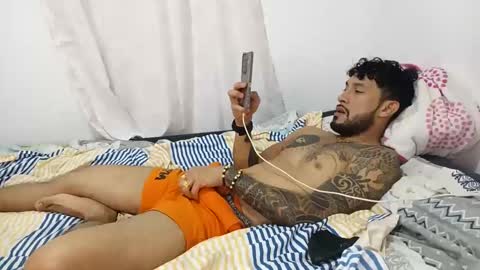 frankdanielsmolano online show from 06-09-26, 04:35