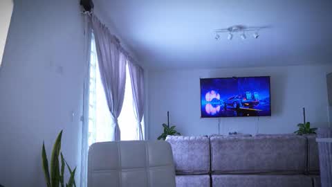 Frank Farrell. Hey remember to give me a thumbs up Ty online show from 03-08-26, 06:34