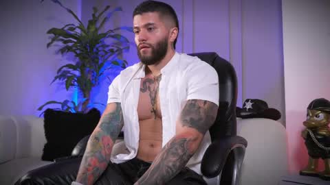 Frank Farrell. Hey remember to give me a thumbs up Ty online show from 04-15-26, 11:27