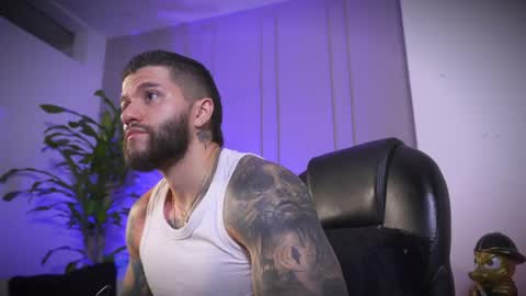 Frank Farrell. Hey remember to give me a thumbs up Ty online show from 04-21-26, 01:42