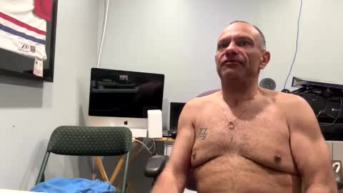 Snapshot of frankyjones8989 chatting on 04-25-26, 05:21 Frany online show from 04-25-26, 05:21
