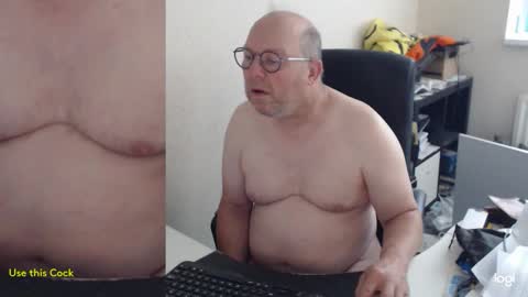 Snapshot of fransje_ chatting on 06-07-26, 06:39 Fransje online show from 06-07-26, 06:39