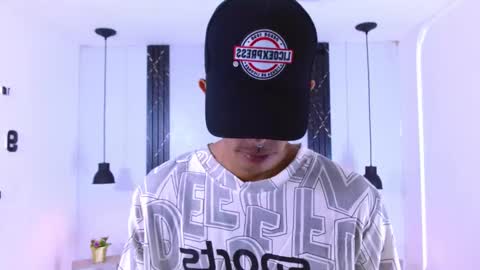 Franvill trato online show from 03-03-26, 07:31