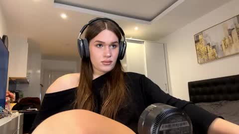 Eva Franz online show from 05-15-26, 01:29
