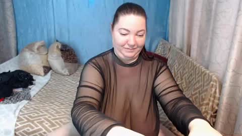 Snapshot of frau_becky chatting on 01-16-25, 10:42 frau_becky online show from 01-16-25, 10:42