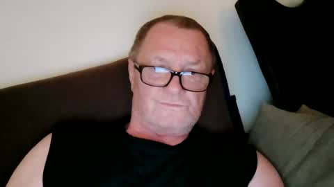Wolfi online show from 06-21-26, 05:54