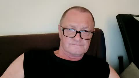 Wolfi online show from 07-13-26, 06:05