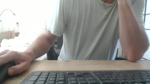 Snapshot of fravka chatting on 06-10-26, 08:46 fravka online show from 06-10-26, 08:46