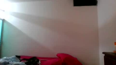 Snapshot of freakjawn1992 chatting on 06-08-26, 04:35 FreakJawn online show from 06-08-26, 04:35