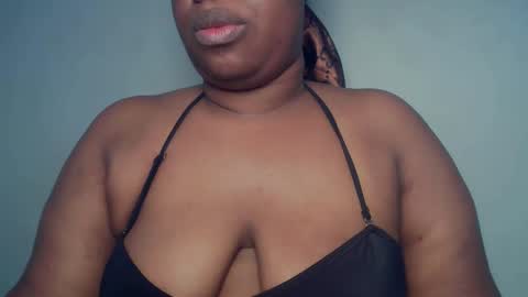 Snapshot of freaky_slut5 chatting on 04-26-26, 04:10 freaky slut5 online show from 04-26-26, 04:10