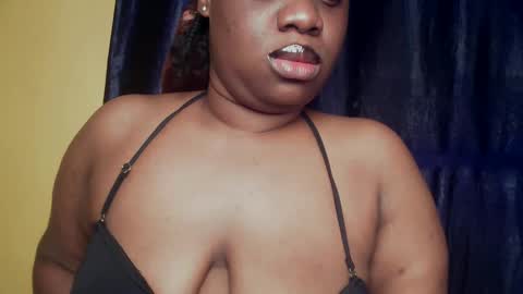 Snapshot of freaky_slut5 chatting on 05-19-26, 04:08 freaky slut5 online show from 05-19-26, 04:08