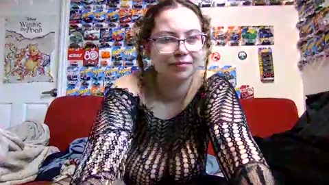 Snapshot of freakydreama chatting on 04-13-26, 01:49 FreakyDreama online show from 04-13-26, 01:49