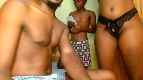 freakyg292511 online show from 03-05-26, 04:52