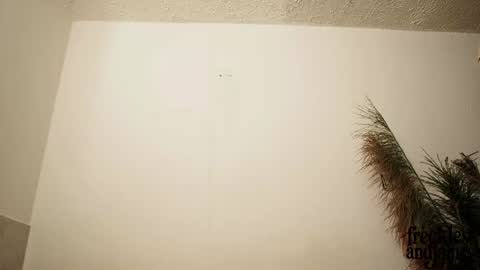frecklesandjames online show from 06-26-26, 12:53