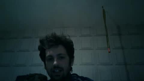 Snapshot of fred271993 chatting on 06-10-26, 01:06 Britishbum online show from 06-10-26, 01:06