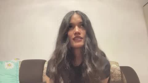 Mia online show from 06-02-26, 05:15