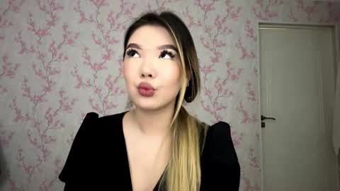 Elina online show from 03-21-26, 06:07