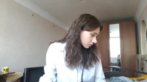 Mia online show from 10-23-25, 09:19