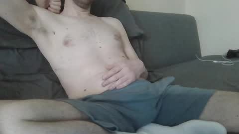 Snapshot of fredthetom12 chatting on 01-18-25, 05:59 Greedy Fred online show from 01-18-25, 05:59