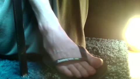 Snapshot of fredthetom12 chatting on 09-12-25, 01:44 Greedy Fred online show from 09-12-25, 01:44