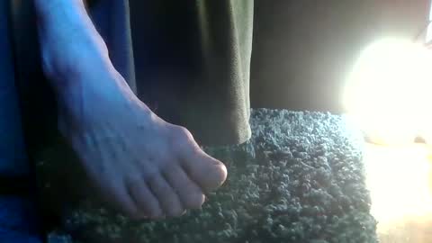 Snapshot of fredthetom12 chatting on 10-17-25, 01:35 Greedy Fred online show from 10-17-25, 01:35