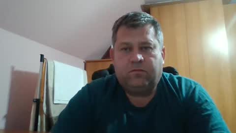 freeboy80180 online show from 01-10-25, 07:43