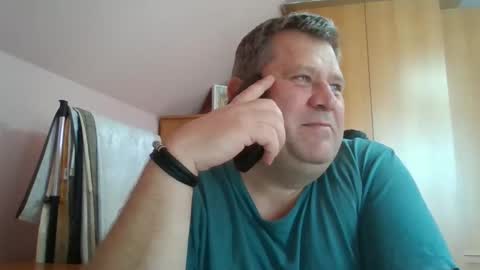 freeboy80180 online show from 09-22-25, 12:18