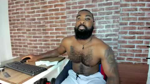 Snapshot of freedom_24 chatting on 06-03-26, 06:35 shakur online show from 06-03-26, 06:35