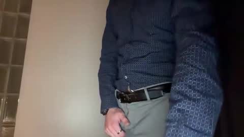 Snapshot of freevechno128 chatting on 04-19-26, 02:44 freevechno128 online show from 04-19-26, 02:44
