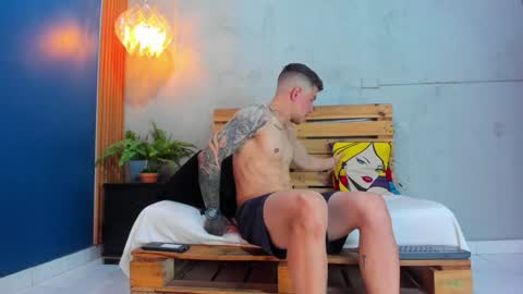 Xavier online show from 02-09-25, 01:11